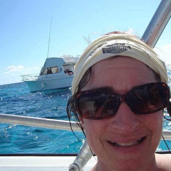 Meet your Posher, Cindy - Picture 1 of 1